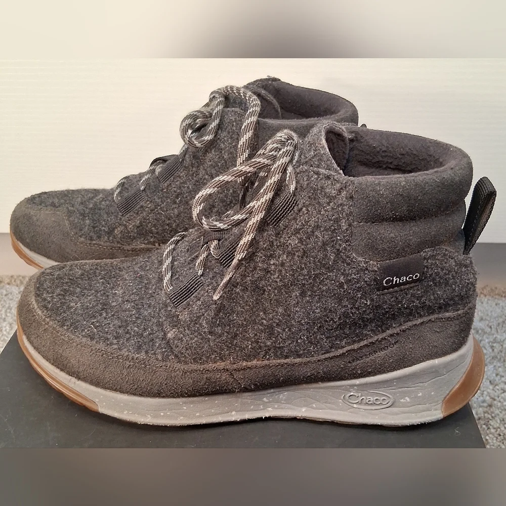 Chaco Borealis Ledge Waterproof Boot Gray Mid Top Womens US Size 7